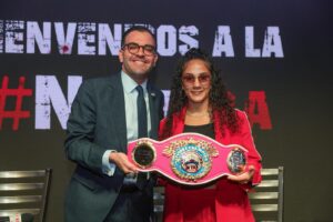 Champion amanda serrano with championship