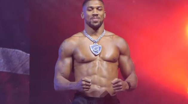 Anthony Joshua muscles