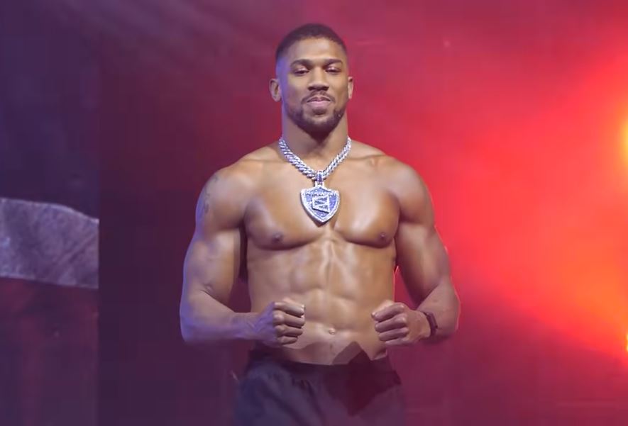 Anthony Joshua muscles