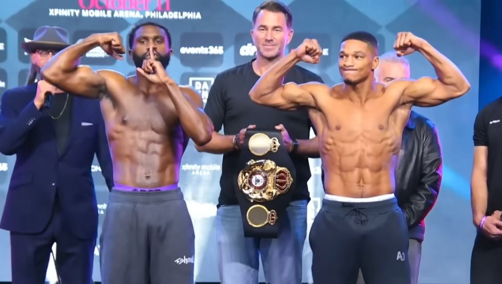 Jaron Ennis vs Uisma Lima weigh in photo