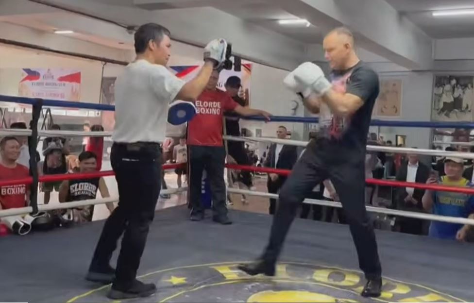 President of Poland Nawrocki boxing Manny Pacquiao