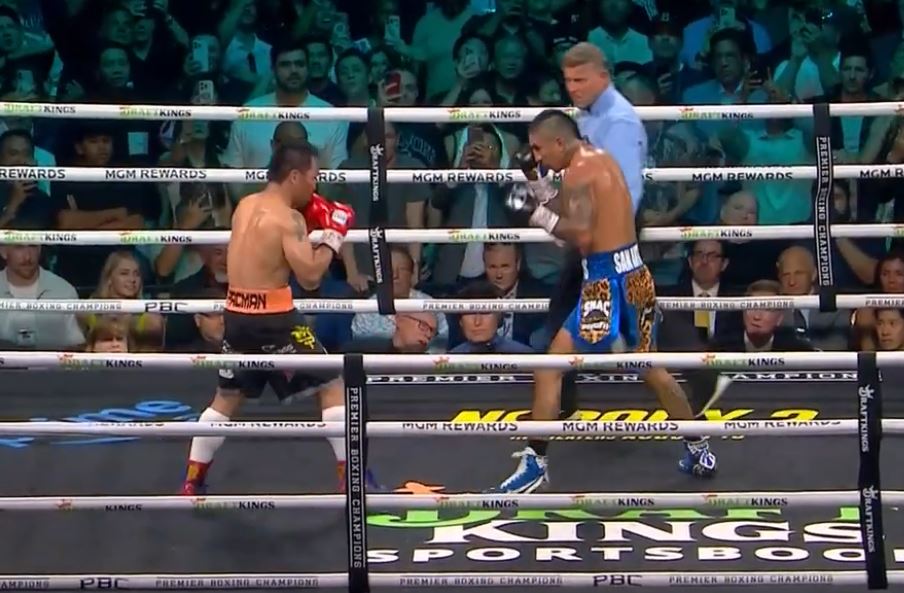 Pacquiao vs Barrios fight photo