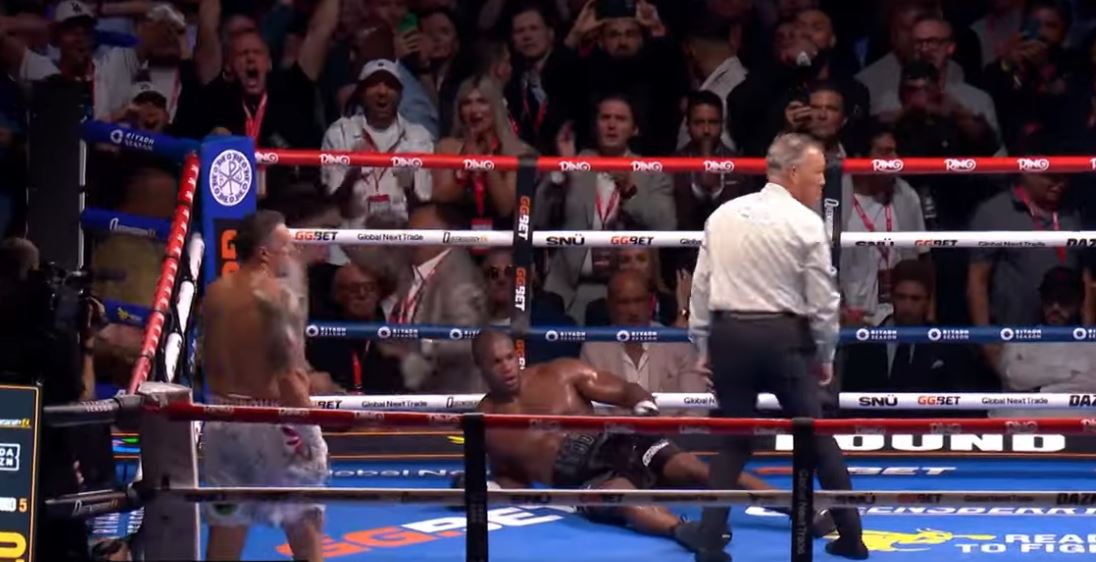 round 5 of Usyk vs Dubois
