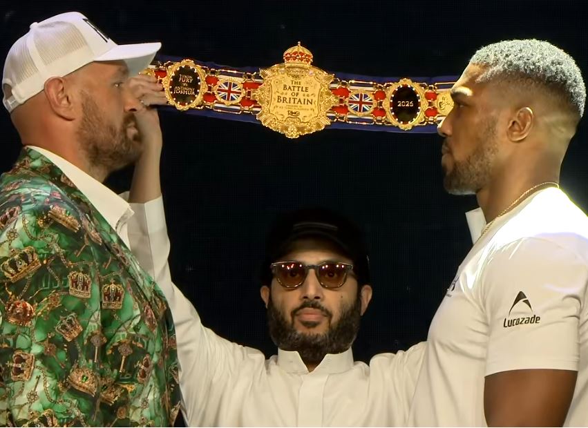 Fury vs Joshua presser