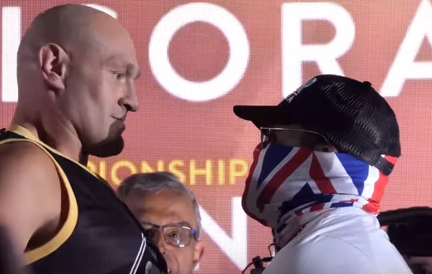 Tyson Fury and Dereck Chisora face off 